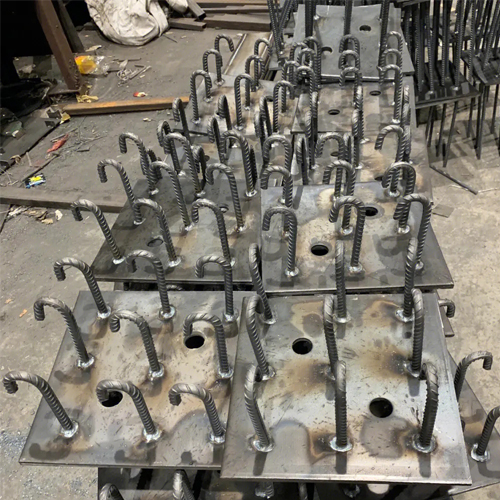 图纸中如何确定柳州预埋件的位置？