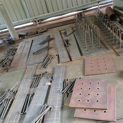 有哪些其他因素会影响柳州预埋件位置的确定？