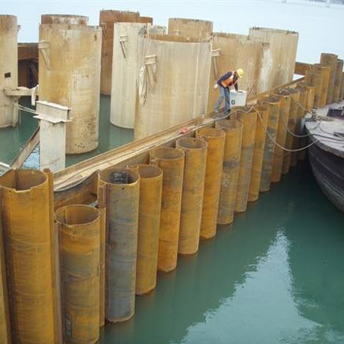 柳州钢护筒现场安装